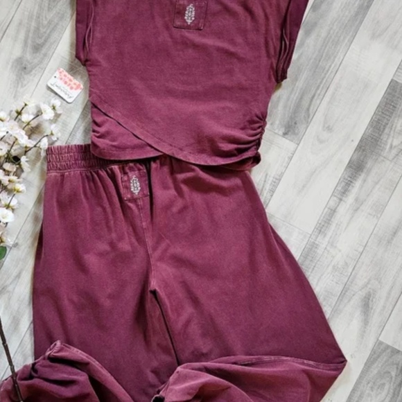 FP Movement by Free People Burgundy Hot Shot Crossover Set - Picture 6 of 6